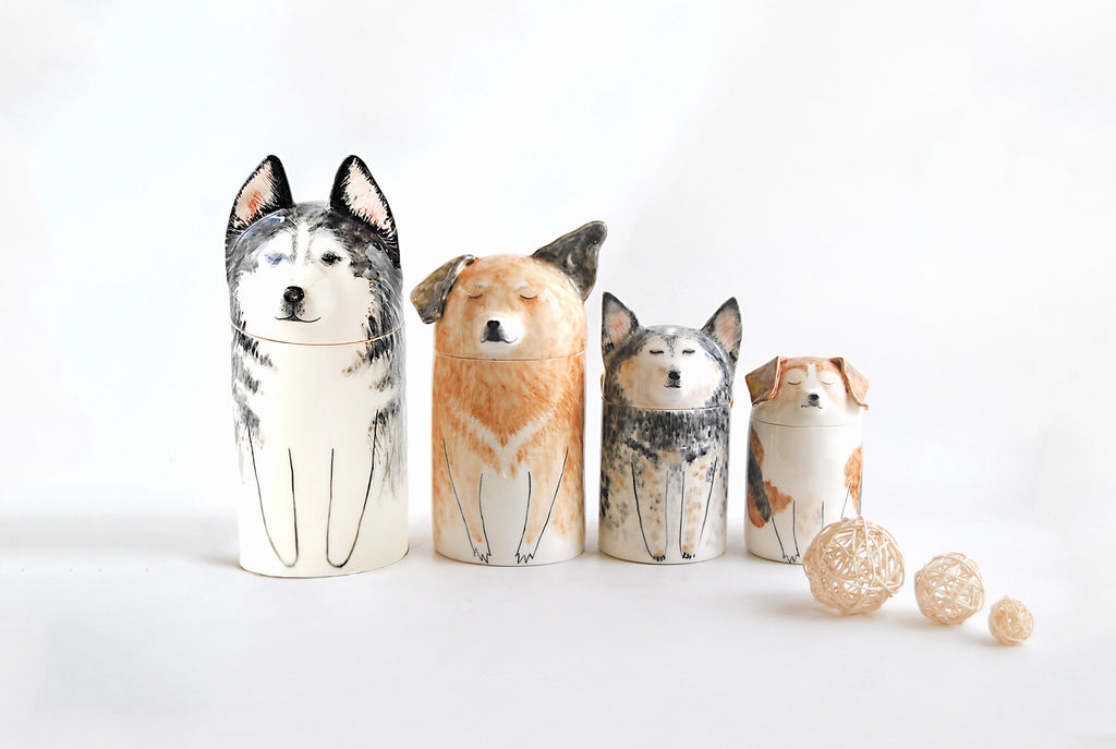 Customizable Memorial Urn for Dogs: The "Always Near" Keepsake
