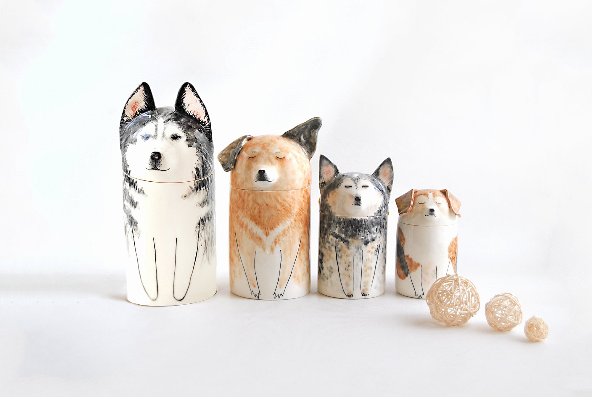 Customizable Memorial Urn for Dogs: The "Always Near" Keepsake
