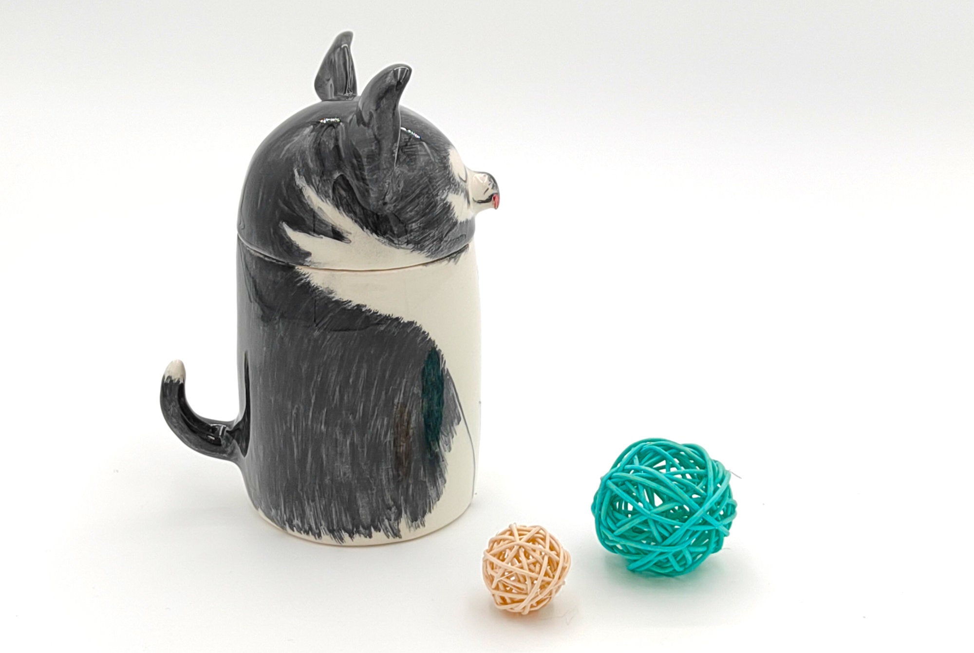 Customizable Memorial Urn for Dogs: The "Always Near" Keepsake