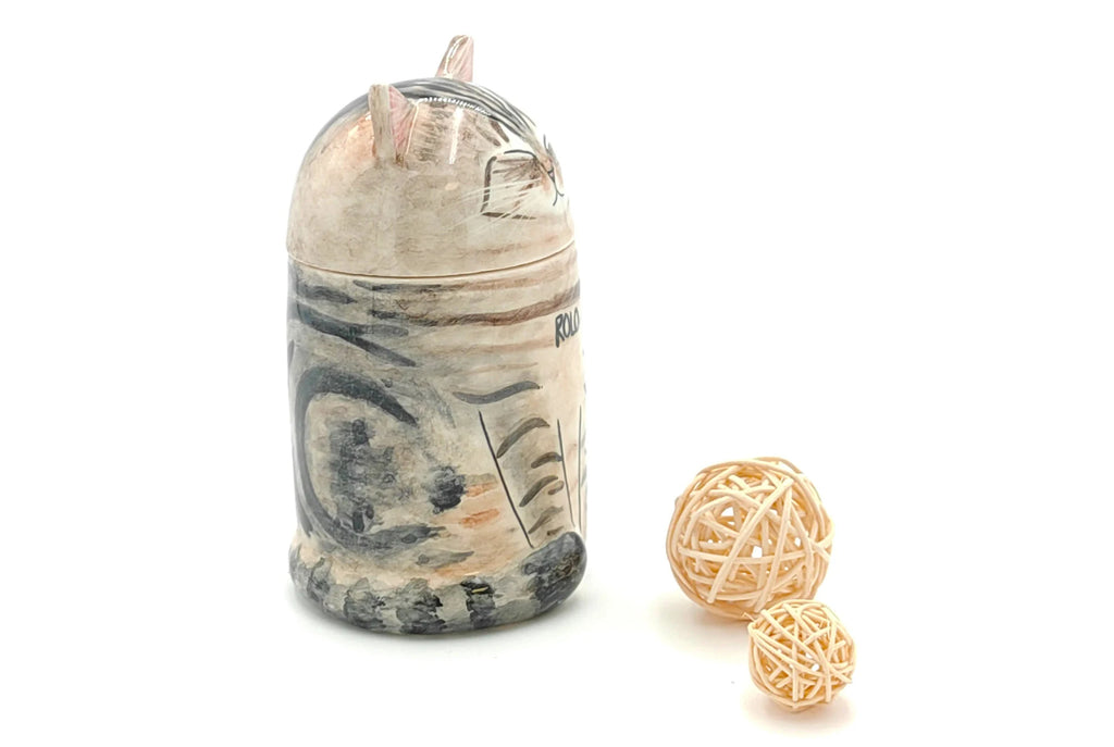 Sleep peacefully: Personalized cat urn with tranquil dome lid, forever family